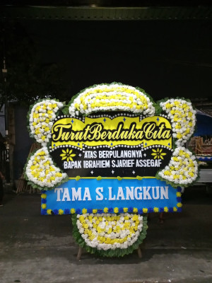 Papan Bunga Duka di Linge
